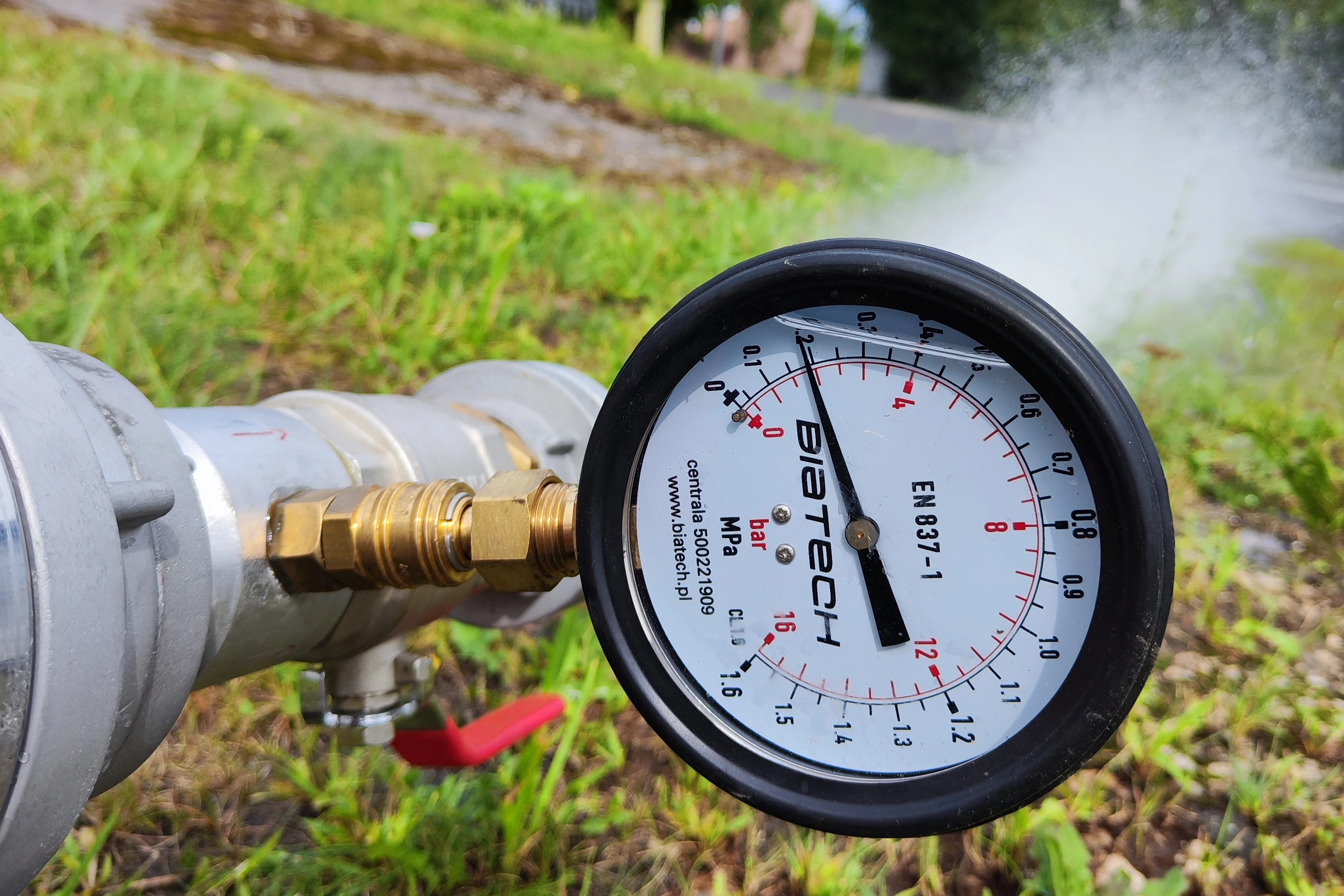 Przegląd hydrantów zewnętrznych – ocena do inwestycji budowlanej
