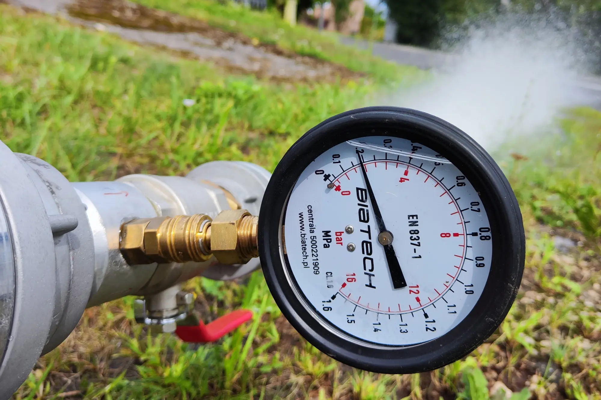 Przegląd hydrantów zewnętrznych – ocena do inwestycji budowlanej